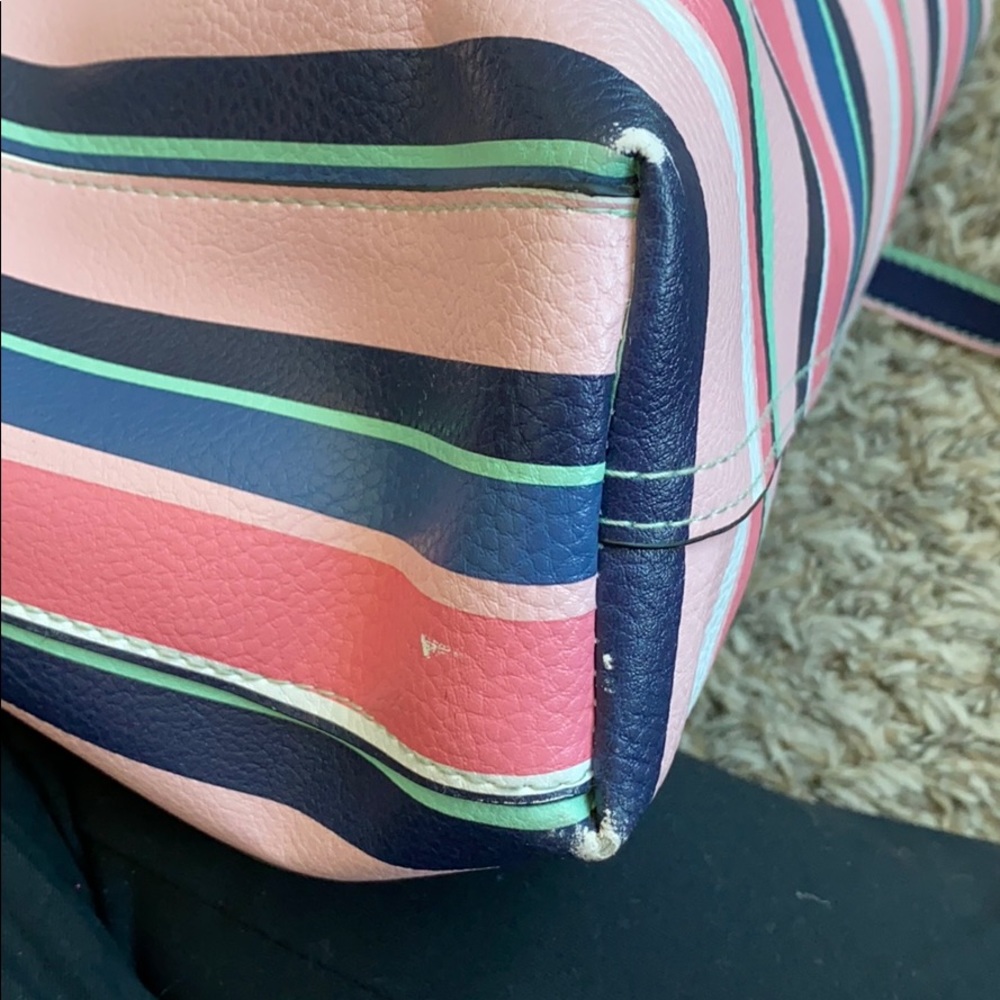 Reversible tote - Picture 4 of 4